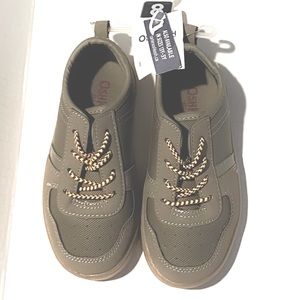 Osh kosh toddler sneakers, size 8T